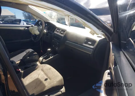 2015 Volkswagen Jetta 1.8T Se из США, поврежденный, VIN 3VWD17AJ2FM258456